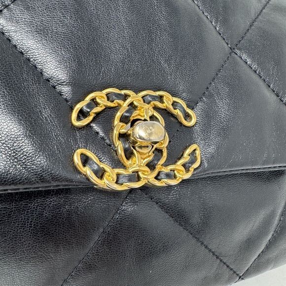 Chanel Lambskin Quilted Large Chanel 19 Flap Bag - Picture 6 of 11